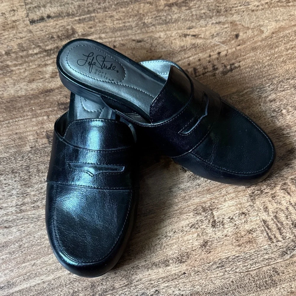Black Leather Women’s Loafers